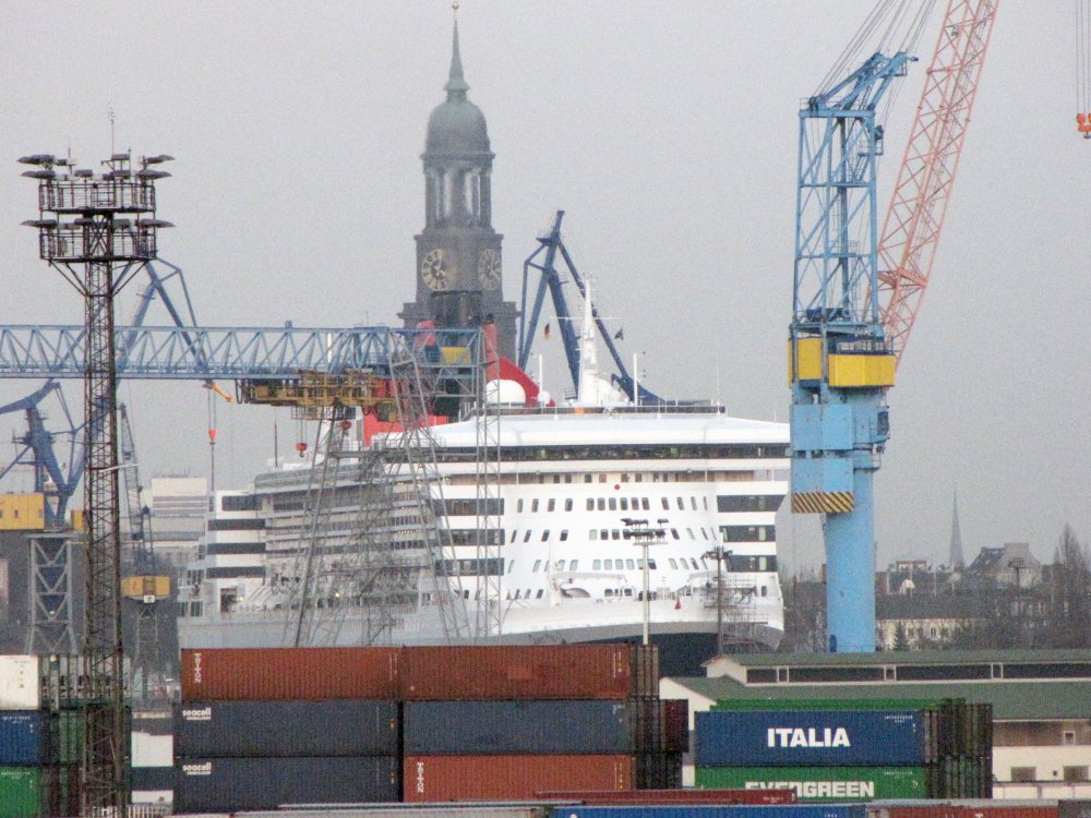 Queen Mary 2