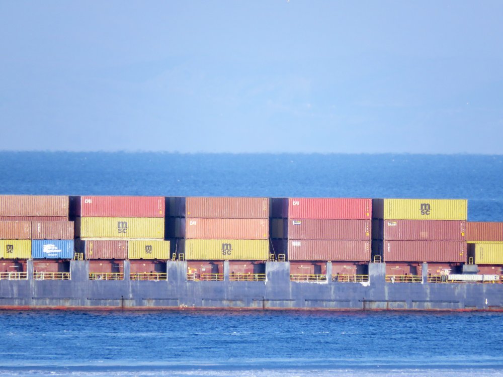 MSC Moon F, IMO 9366421, Call sign 5LCZ8, Gearless container ships