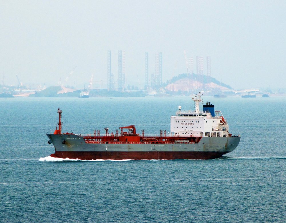 Navig8 Leon