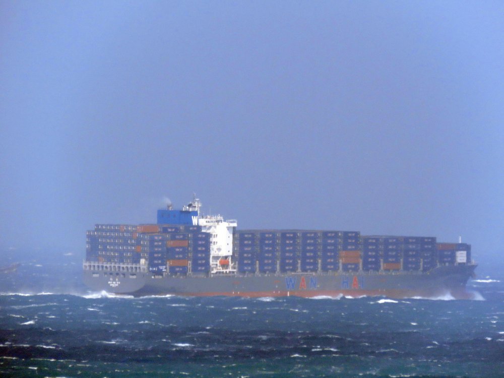 Wan Hai 515