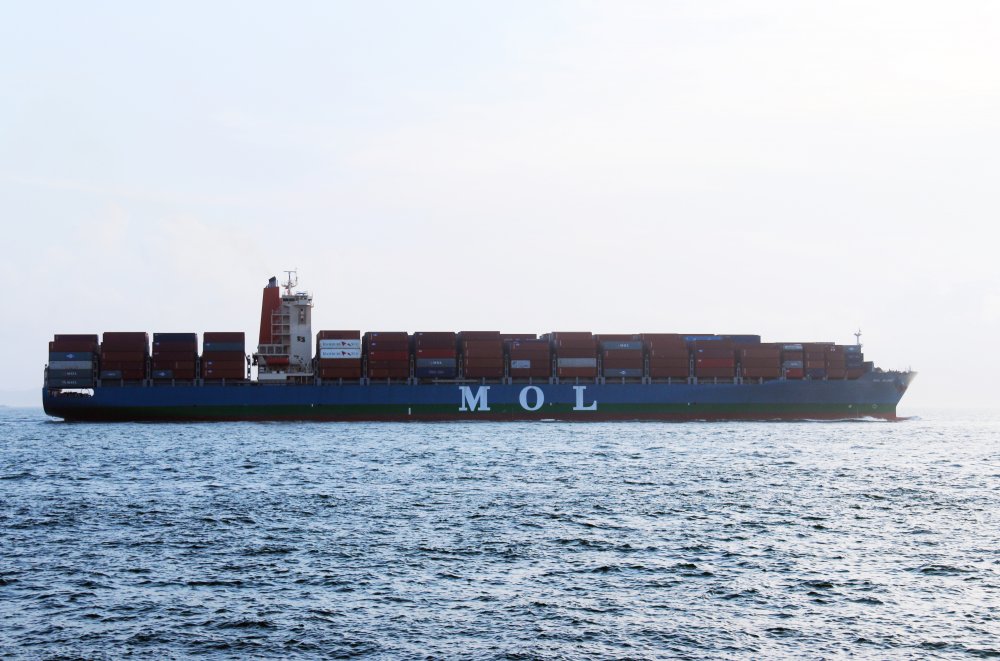 MOL Globe