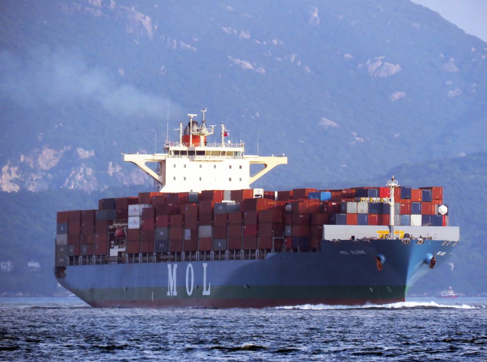MOL Globe