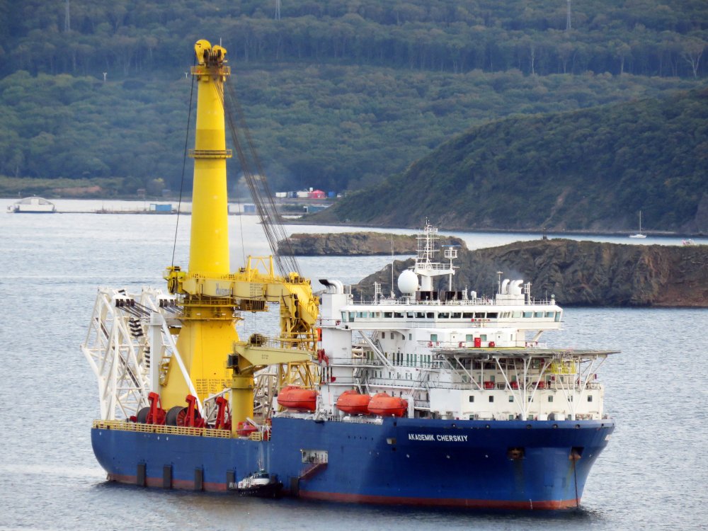 Akademik Cherskiy