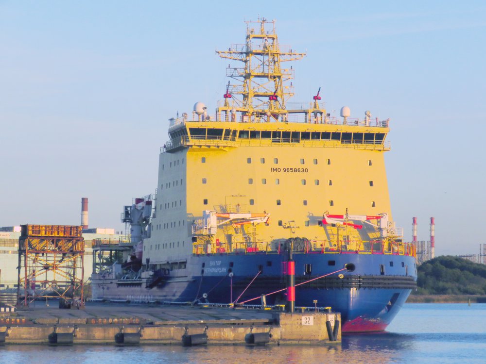Viktor Chernomyrdin, IMO 9658630, Call sign UDAH, Ice breakers, Photo #4 Viktor Chernomyrdin