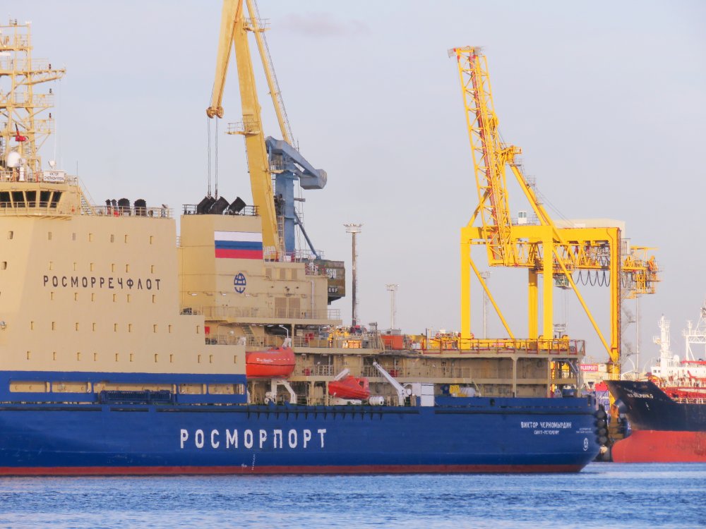 Viktor Chernomyrdin, IMO 9658630, Call sign UDAH, Ice breakers, Photo #9 Viktor Chernomyrdin