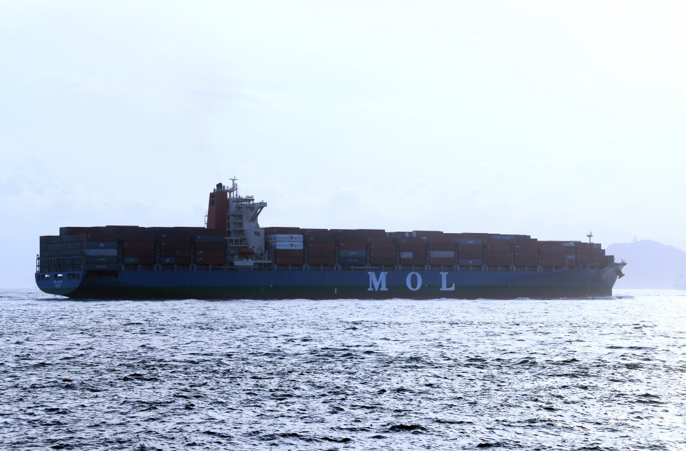 MOL Globe