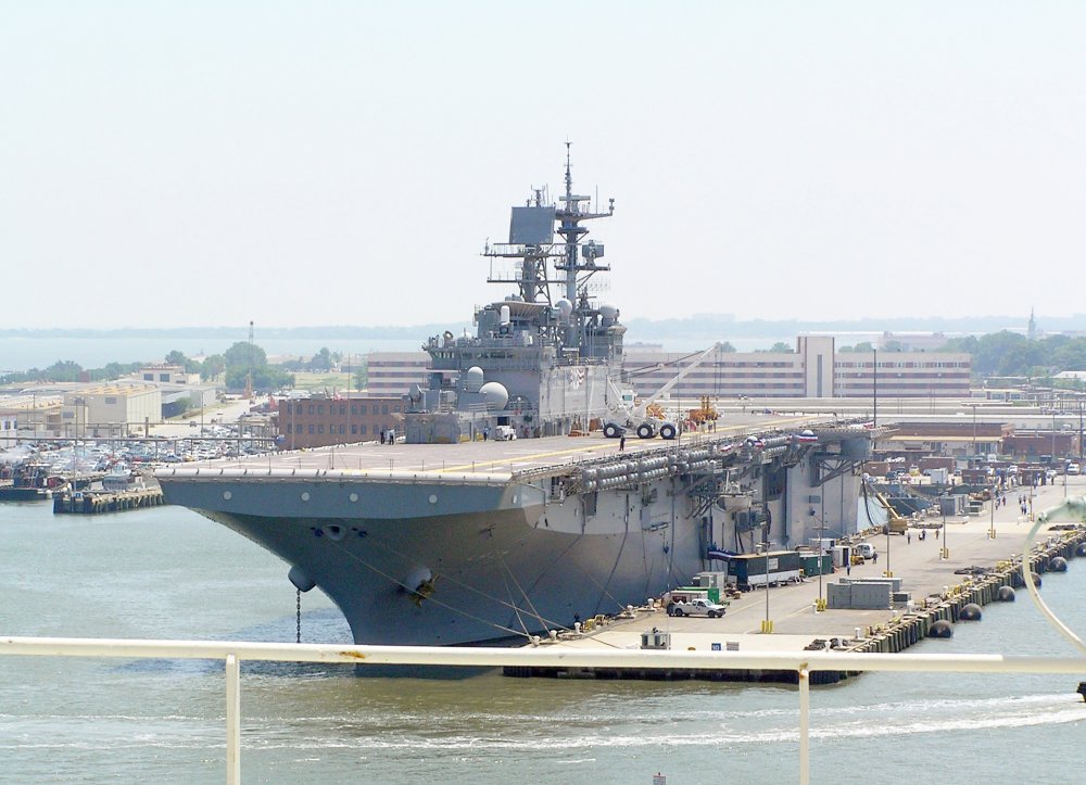 Iwo Jima LHD-7