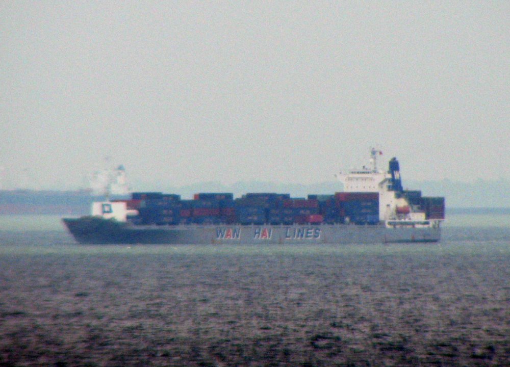 Wan Hai 216