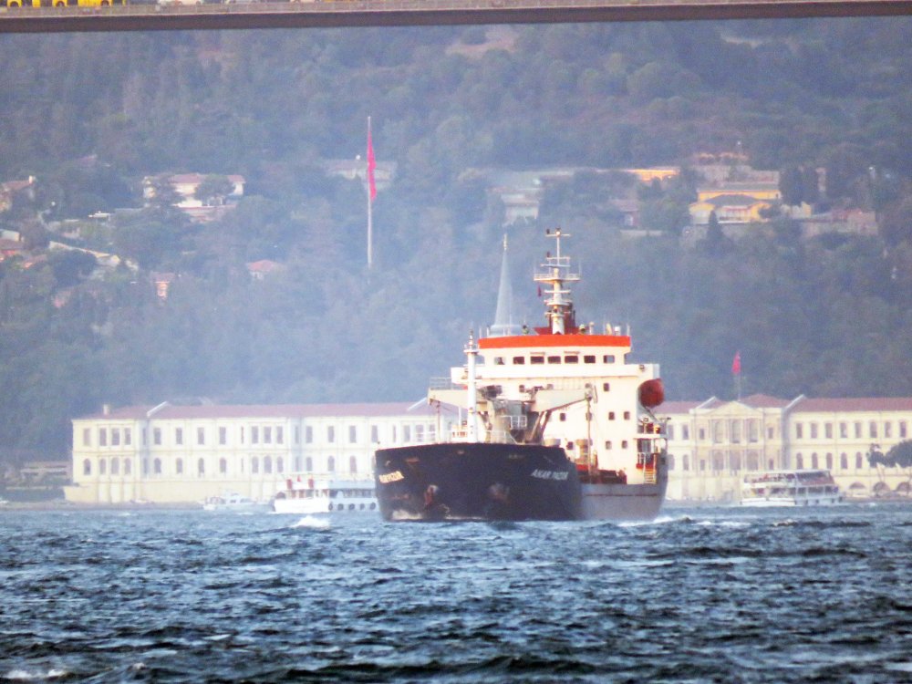 Akar Pazar