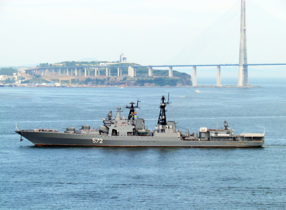 Admiral Vinogradov DDG-572