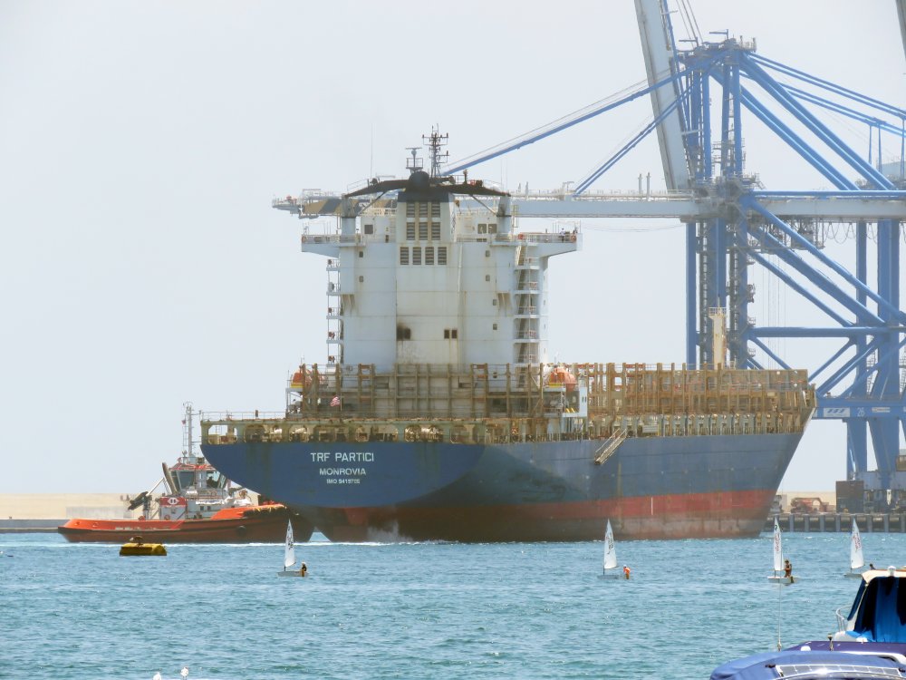 TRF Partici, IMO 9419785, Call sign A8UF9, Gearless container ships, Photo #6 TRF Partici